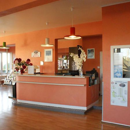 Hotel Du Val Vert Пуйи-ан-Оксоа Екстериор снимка