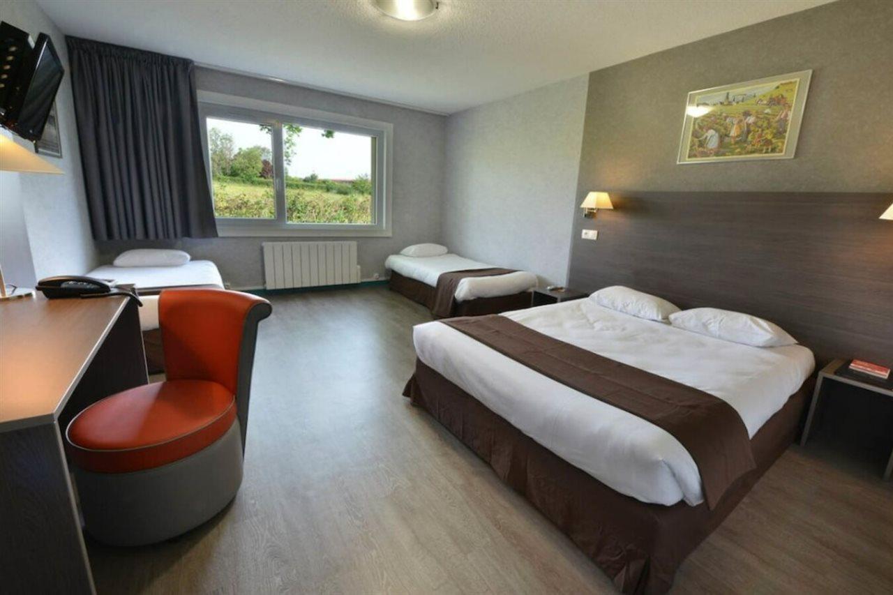 Hotel Du Val Vert Пуйи-ан-Оксоа Екстериор снимка