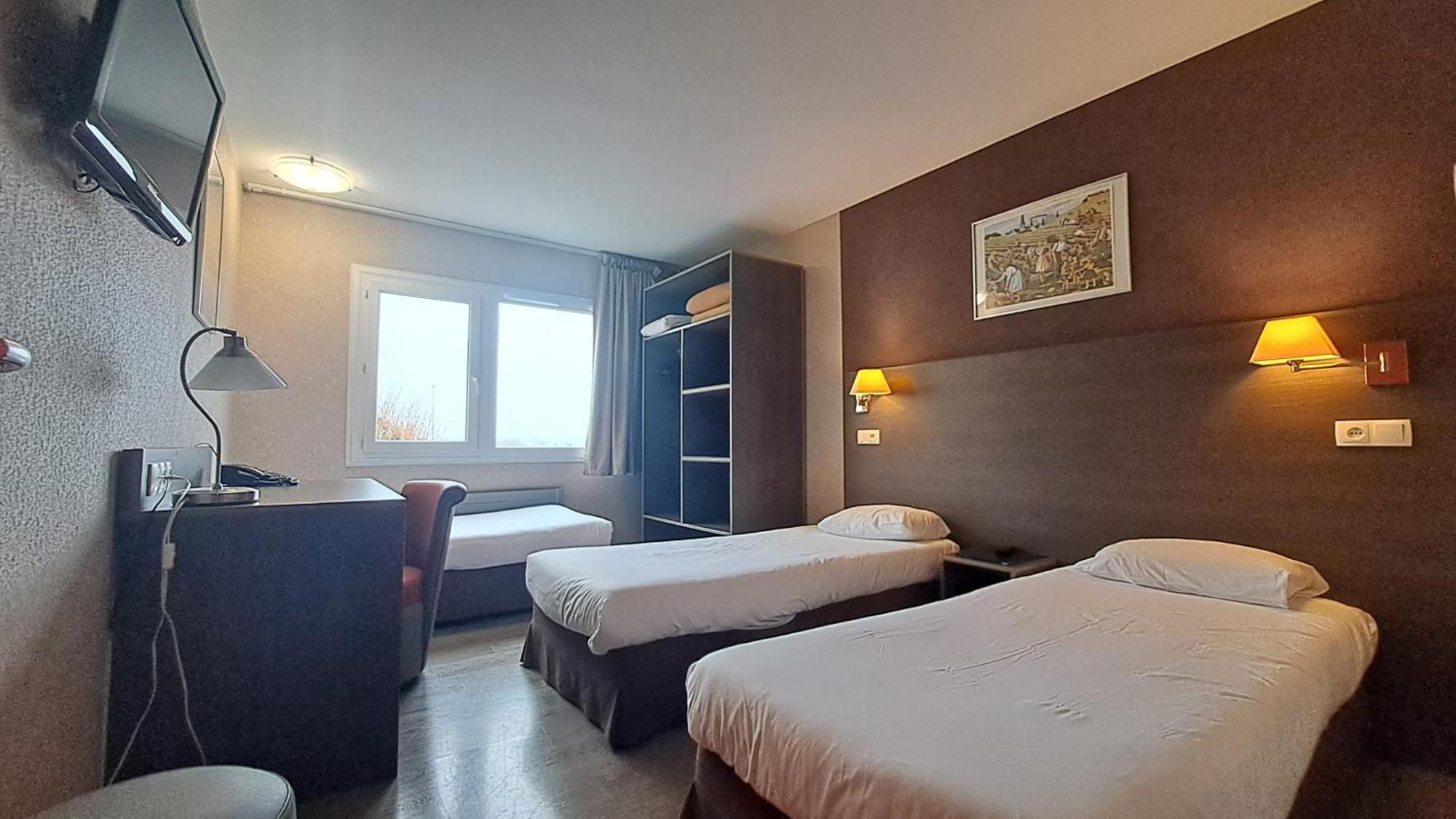 Hotel Du Val Vert Пуйи-ан-Оксоа Екстериор снимка